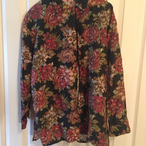 Vintage Floral Blouse - Picture 6 of 6